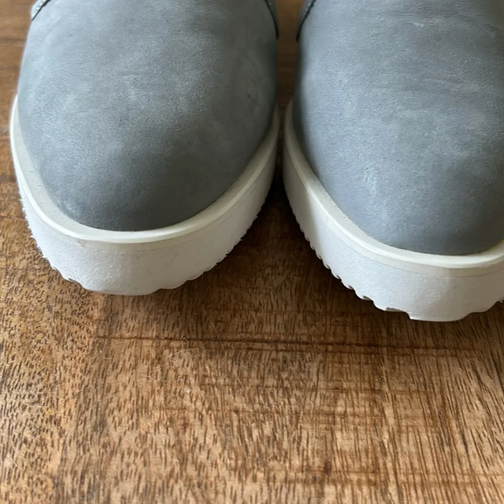 Gray Everlane Leather Slip Ons - Picture 2 of 5